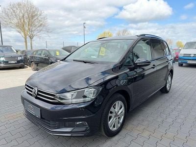 Gebraucht VW Touran Comfortline 122 PS (89 kW) 2022 Schwarz Van / Kleinbus