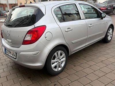 Usata Opel Corsa Cosmo 80 CV (58 kW) 2007 Argento Utilitaria