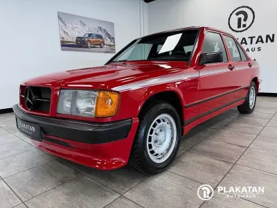 Gebraucht Mercedes 190 122 PS (89 kW) 1984 Rot Limousine
