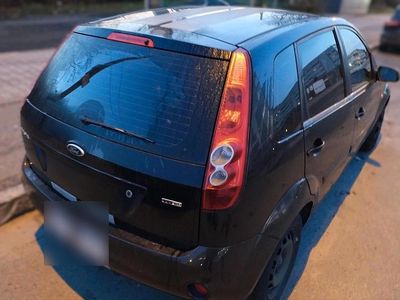 Gebraucht Ford Fiesta 90 PS (66 kW) 2008 Schwarz Kleinwagen