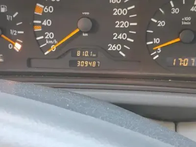 Gebraucht Mercedes CLK230 187 PS (137 kW) 1999 Blau Cabrio