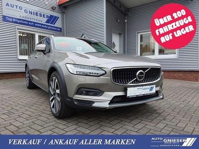Grau Gebraucht 2021 Volvo V90 CC Pro Kombi | 31.900 € (Fairer Preis)