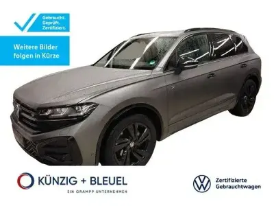 Second-hand VW Touareg R-line 231 CP (169 kW) 2025 Gri SUV