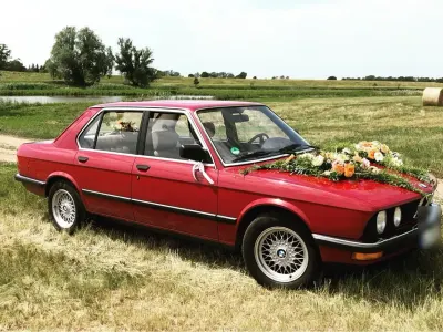 Gebraucht BMW 525 122 PS (89 kW) 1986 Rot Limousine