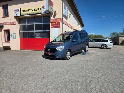 Gebraucht Dacia Dokker Lauréate 116 PS (85 kW) 2013 Blau Van / Kleinbus