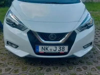 Gebraucht Nissan Micra Acenta 71 PS (52 kW) 2019 Weiß Kleinwagen