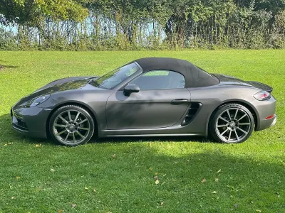 Gebraucht Porsche Boxster 299 PS (219 kW) 2020 Beige Cabrio