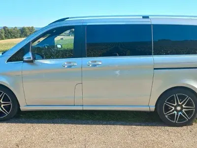 Gebraucht Mercedes V250 Avantgarde 204 PS (150 kW) 2016 Silber Van / Kleinbus