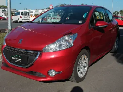 Gebraucht Peugeot 208 Active 82 PS (60 kW) 2014 Rot Kleinwagen