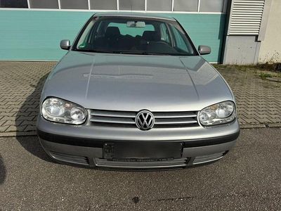 Gebraucht VW Golf IV 101 PS (74 kW) 2002 Silber Kleinwagen