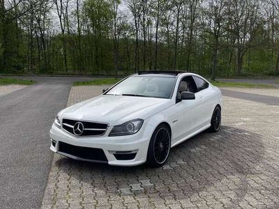 Mercedes C63 AMG