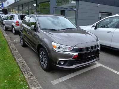 Używany Mitsubishi ASX Diamant Edition 117 KM (86 kW) 2016 Brązowy SUV