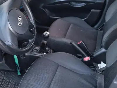 Gebraucht Kia Picanto 60 PS (44 kW) 2010 Schwarz Kleinwagen