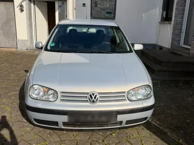 Gebraucht VW Golf IV 75 PS (55 kW) 2000 Silber Kleinwagen