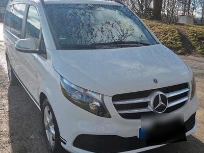 Gebraucht Mercedes V220 163 PS (119 kW) 2019 Weiß Van / Kleinbus