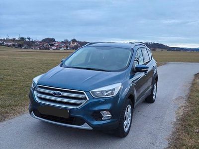 Gebraucht Ford Kuga Cool & Connect 120 PS (88 kW) 2019 Blau SUV