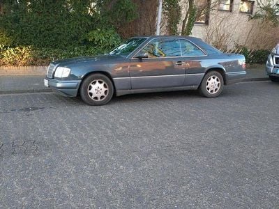 Gebraucht Mercedes E320 122 PS (89 kW) 1995 Andere farben Coupé