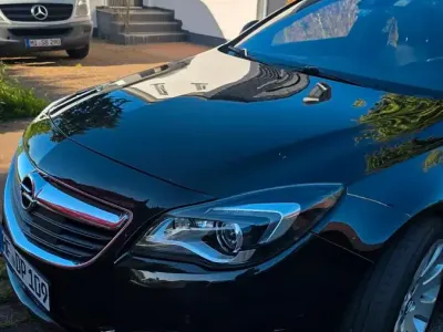 Gebraucht Opel Insignia OPC 180 PS (132 kW) 2016 Schwarz Kombi