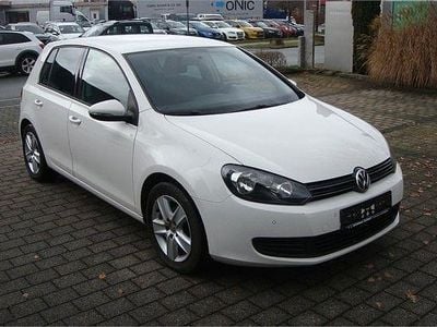 Gebraucht VW Golf VI 80 PS (58 kW) 2009 Weiß Kleinwagen