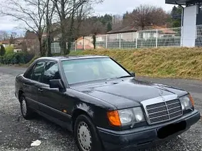 Gebraucht Mercedes 300 188 PS (138 kW) 1988 Schwarz Limousine