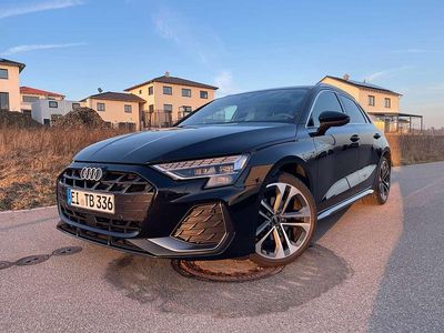 Używany Audi A3 Comfort 150 KM (110 kW) 2024 Czarny Sedan/Limuzyna
