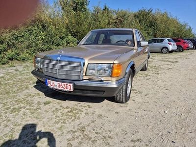 Gold Gebraucht 1980 Mercedes S500 Limousine | 11.450 €