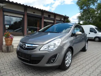 Gebraucht Opel Corsa 101 PS (74 kW) 2012 Muskatgrau/pepperdust Kleinwagen