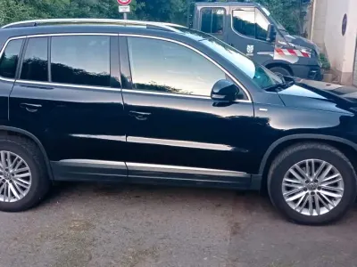 Gebraucht VW Tiguan Cup 140 PS (102 kW) 2015 Schwarz SUV