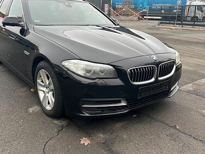 Gebraucht BMW 520 184 PS (135 kW) 2013 Schwarz Kombi