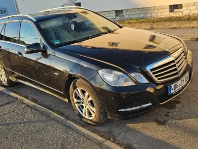 Usata Mercedes E350 Avantgarde 231 CV (169 kW) 2010 Nero Station wagon