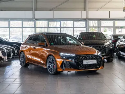 Gebraucht Audi RS3 Sport 400 PS (294 kW) 2025 Ipanema braun Limousine