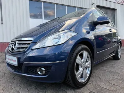 Gebraucht Mercedes A160 82 PS (60 kW) 2011 Blau Kleinwagen