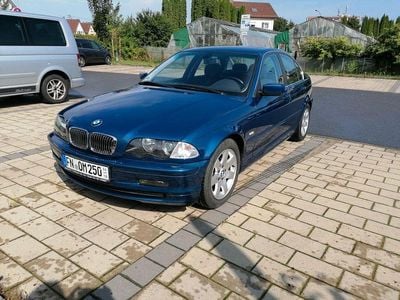 BMW 325
