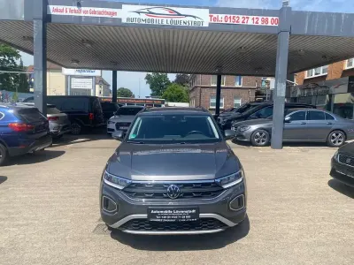 Gebraucht VW T-Roc Life 150 PS (110 kW) 2022 Grau SUV