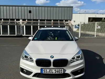 Gebraucht BMW 216 Active Tourer Performance 116 PS (85 kW) 2016 Weiß Van / Kleinbus