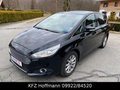 Gebraucht Ford S-MAX Titanium 160 PS (117 kW) 2017 Schwarz Van / Kleinbus