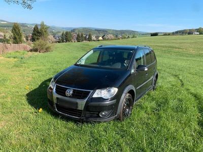 VW Touran Cross