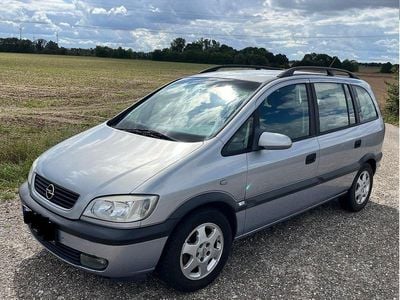 Second-hand Opel Zafira Elegance 101 CP (74 kW) 2000 Gri Monovolum