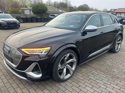 Gebraucht Audi e-tron Sport 369 kW (503 PS) 2022 Schwarz SUV