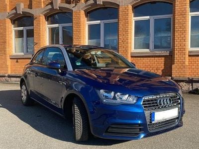 Begagnad Audi A1 Design 86 HK (63 kW) 2011 Blå Halvkombi