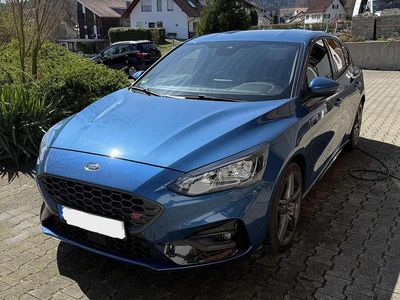 Blau Gebraucht 2020 Ford Focus S Limousine | 26.900 € (Teuer)