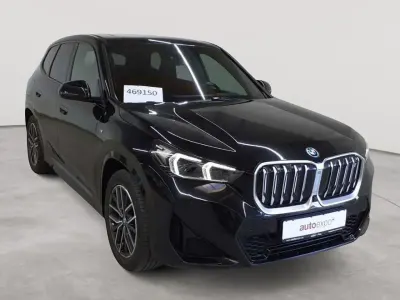 Gebraucht BMW iX1 M Sport 230 kW (313 PS) 2023 Saphirschwarz metallic SUV