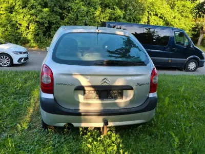 Gebraucht Citroën Xsara Picasso 105 PS (77 kW) 2006 Silber Van / Kleinbus