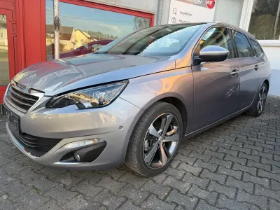 Gebraucht Peugeot 308 SW Allure 131 PS (96 kW) 2017 Grau Kombi