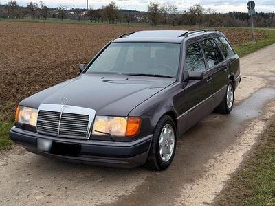 Gebraucht Mercedes E320 Sportline 220 PS (161 kW) 1992 Violet Kombi