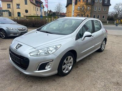 Gebraucht Peugeot 308 Active 120 PS (88 kW) 2013 Grau Limousine
