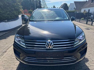 Używany VW Touareg Terrain Tech 262 KM (192 kW) 2015 Czarny SUV