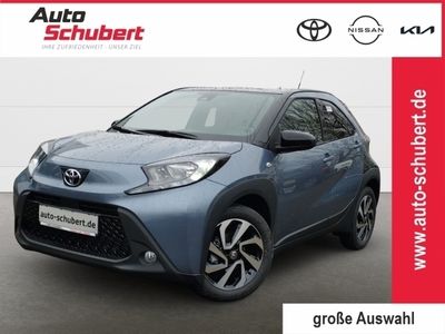 Gebraucht Toyota Aygo X 72 PS (52 kW) 2025 Grau SUV