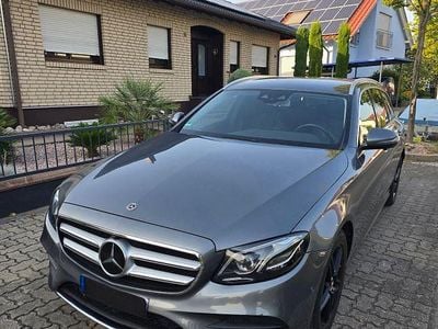 Mercedes E200