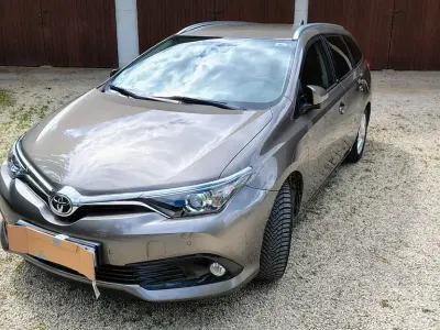 Gebraucht Toyota Auris Touring Sports 116 PS (85 kW) 2017 Braun Kombi